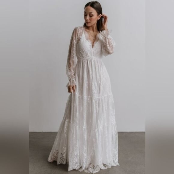 Baltic Born Dresses & Skirts - Baltic Born Gloria Lace Maxi Dress White NWT 3X